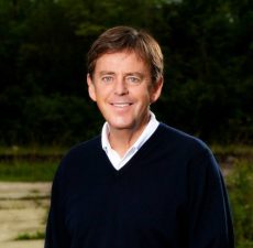 alistair-begg